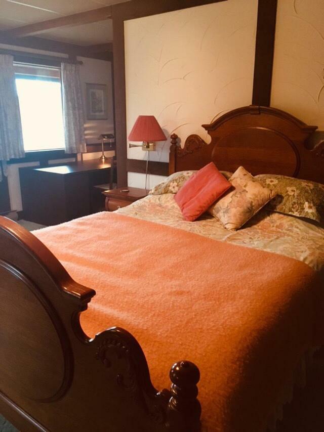 Oceanfront Suite Gibsons Eksteriør billede
