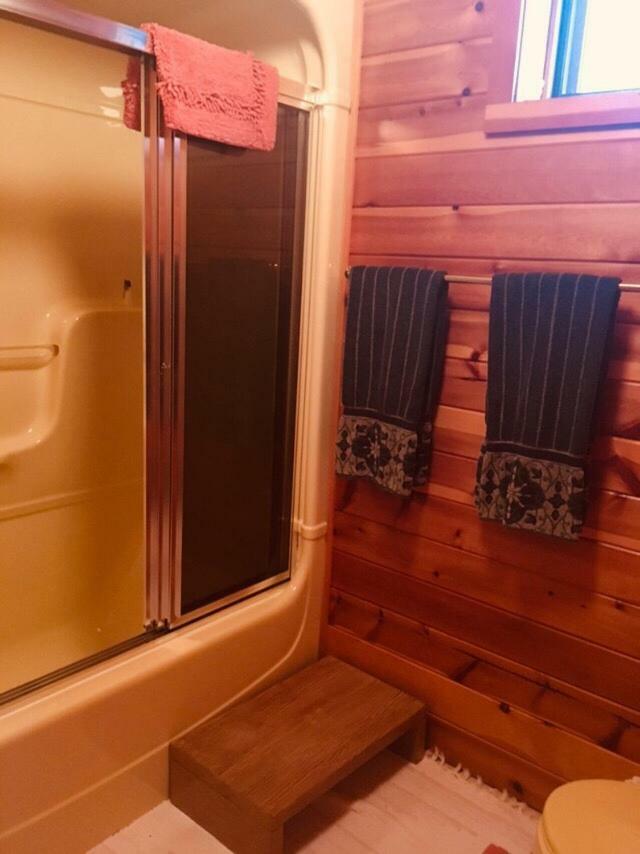 Oceanfront Suite Gibsons Eksteriør billede